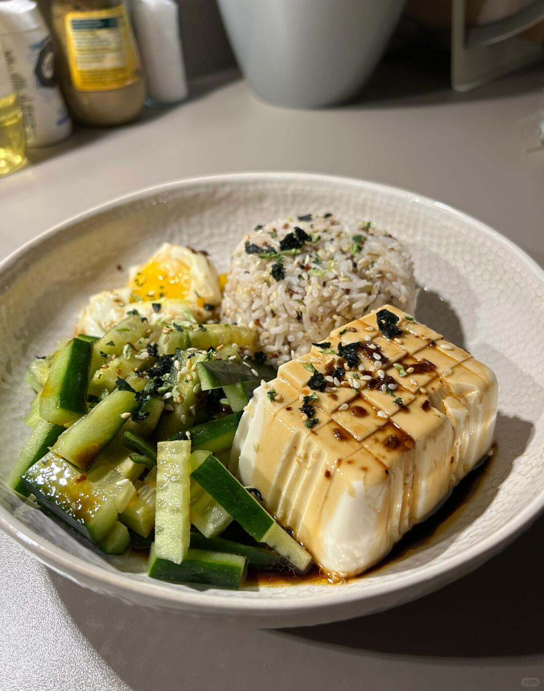 豆腐黄瓜拌饭